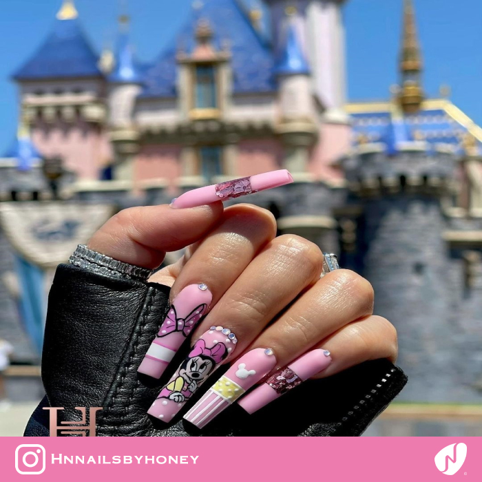 Minnie Mouse Disneyland Nails